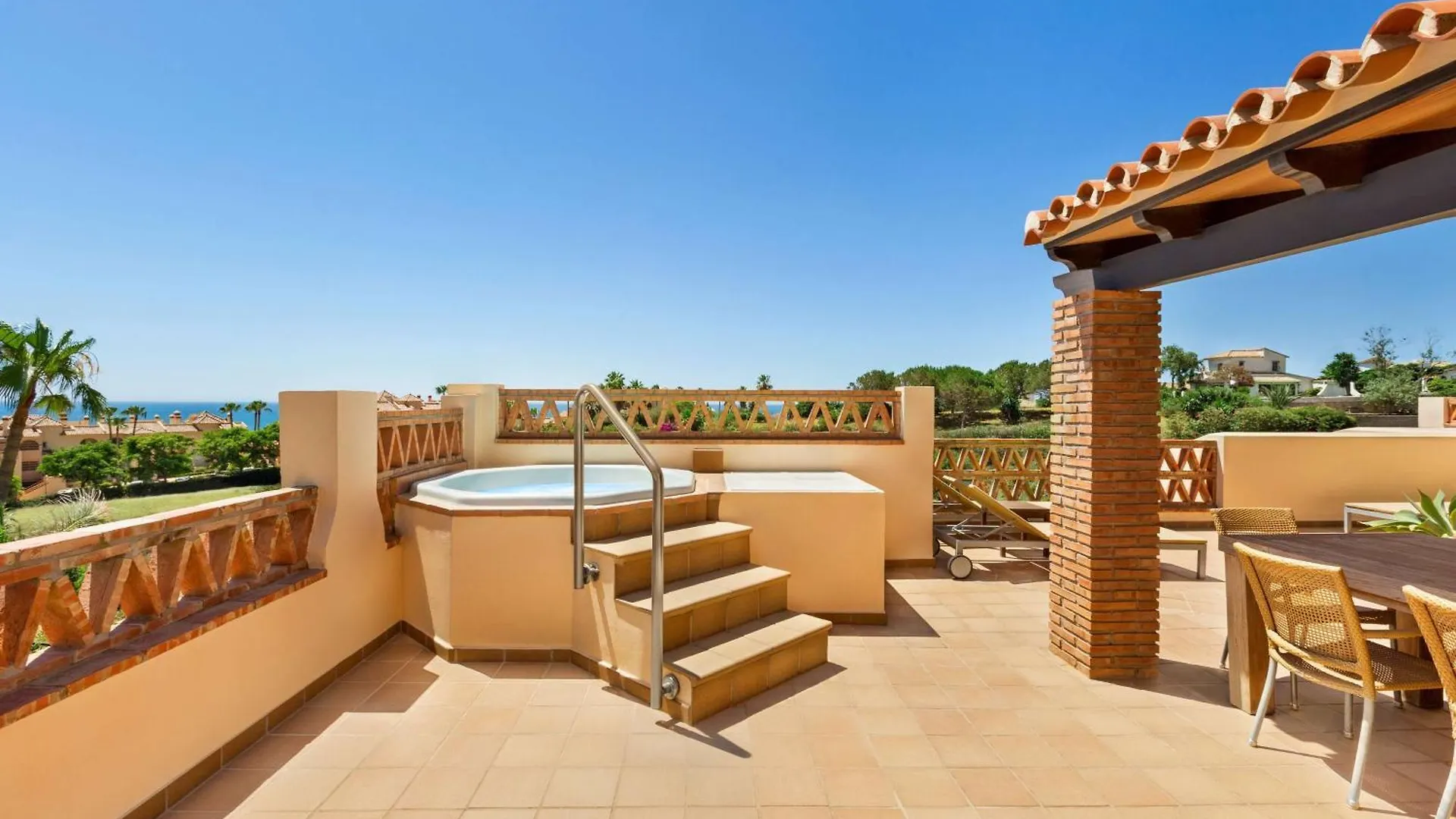 Апарт-отель Апарт отель Wyndham Grand Costa Del Sol El Faro