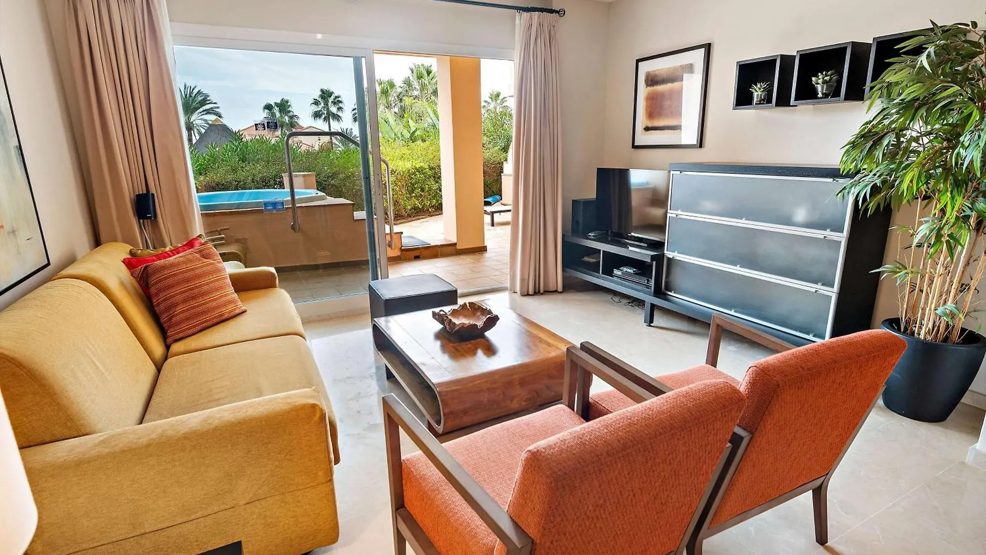 Wyndham Grand Costa Del Sol Aparthotel El Faro