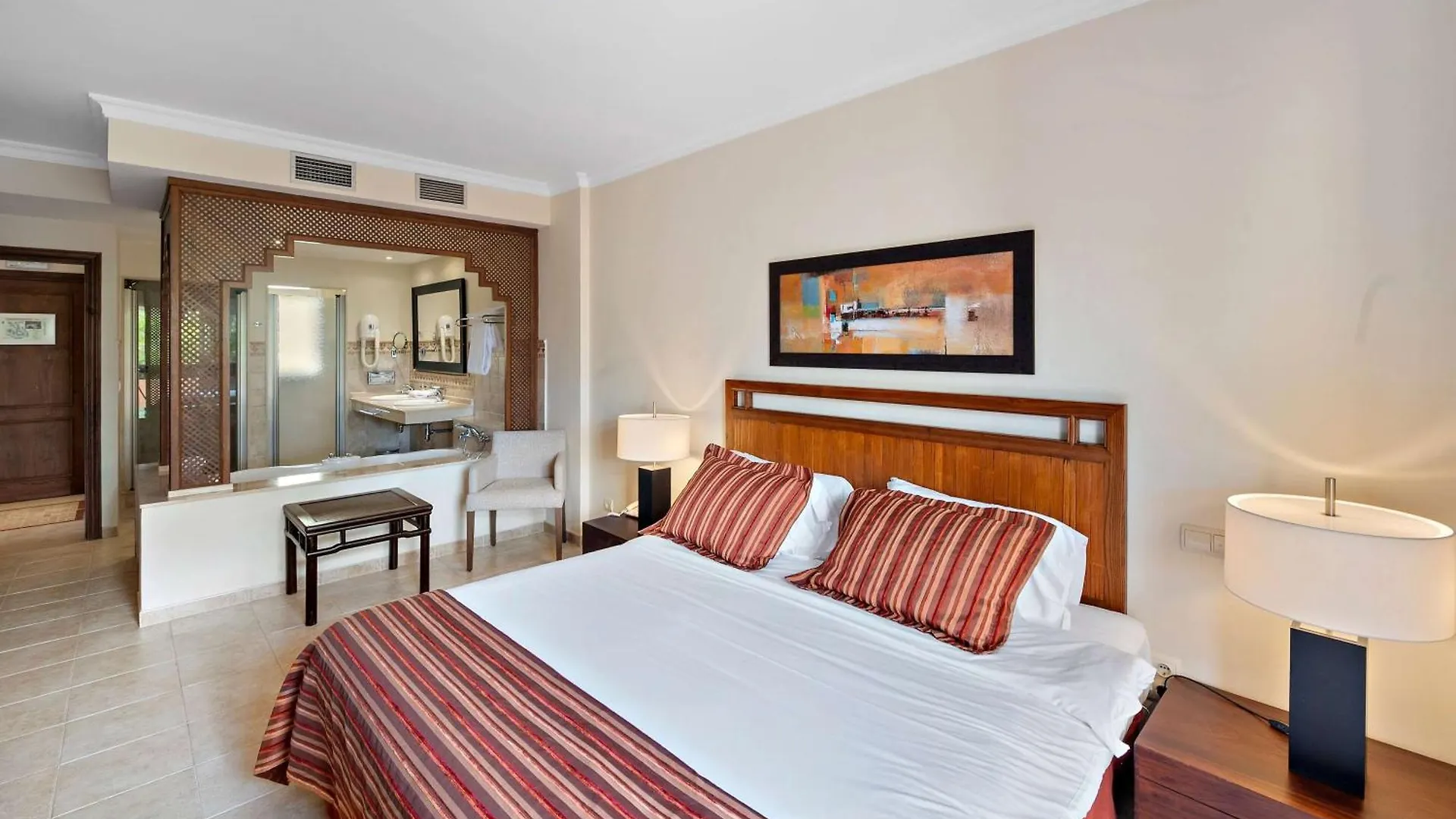 Wyndham Grand Costa Del Sol Aparthotel El Faro